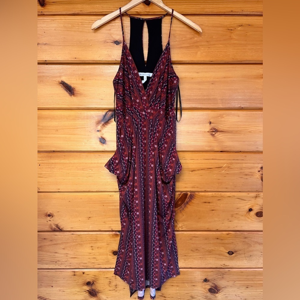 BCBGeneration Red V Neck Key Hole Sleeveless Floral Maxi Dress Size XS
